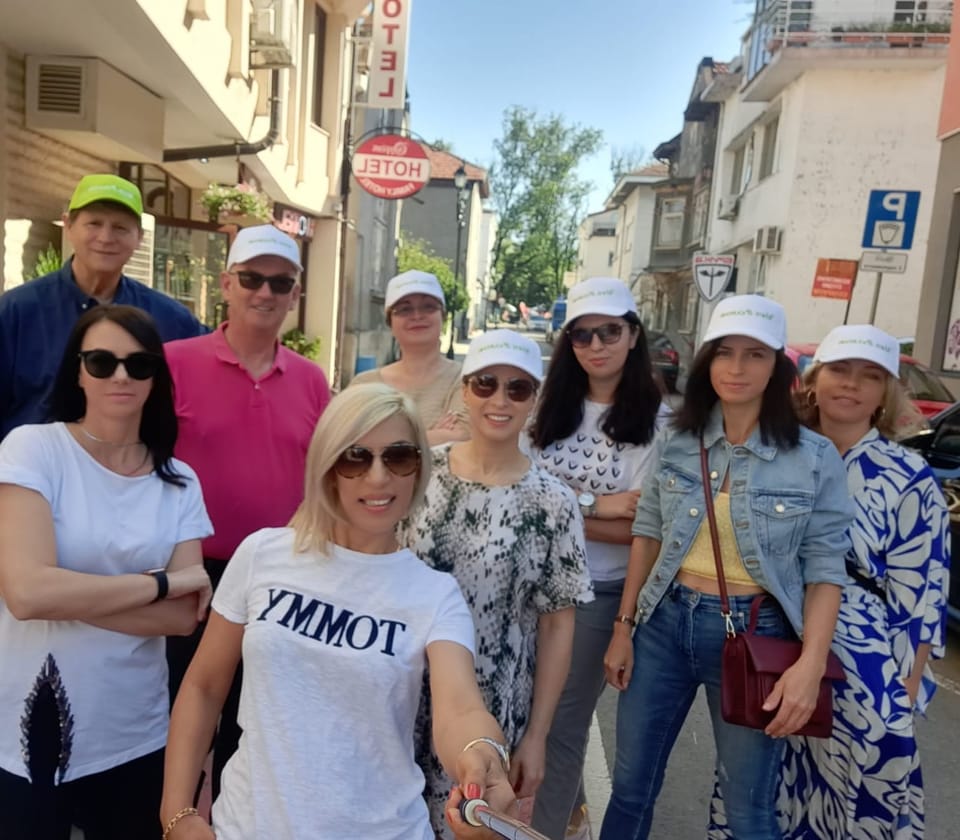 Question: What do our Real Estate Broker do at White Mountain?