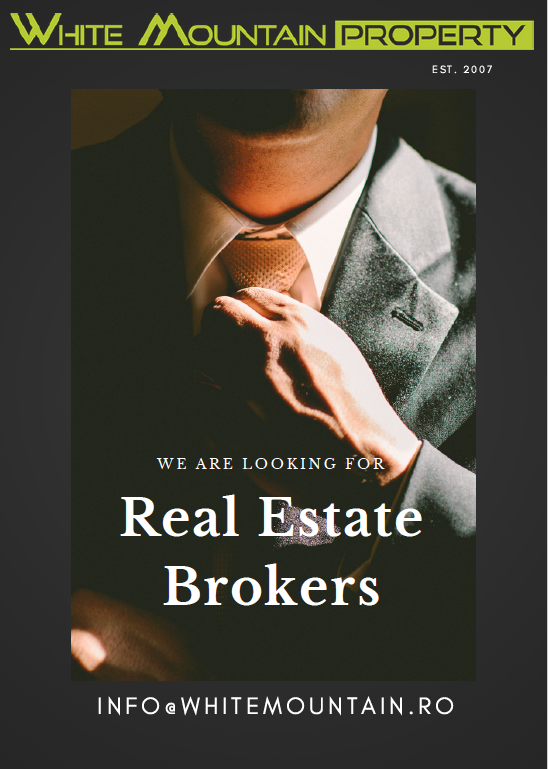 Întrebare: Ce face un broker imobiliar la White Mountain?